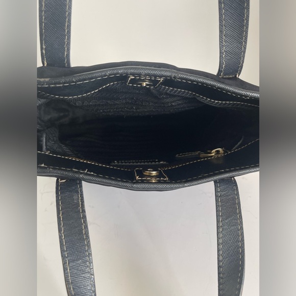 PRADA logo Vertical Tote Bag - Picture 8 of 16